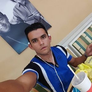 Meet your Posher, Ernesto